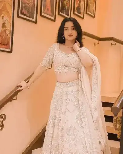 Escort Service In Nakhatrana